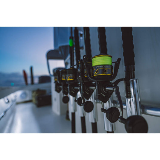 PENN Battle III Spinning Inshore/Nearshore Fishing Reel, HT-100 Front Drag, max of 25lb | 11.3kg, Made with Sturdy All-Aluminum Composition for Durability, 5000, Black Gold