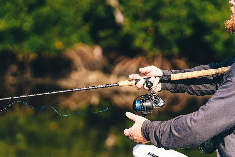 Load image into Gallery viewer, PENN Clash II Spinning Fishing Reel Grey/Black, 4000