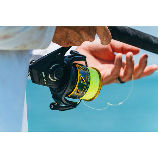 PENN Battle III Spinning Inshore/Nearshore Fishing Reel, HT-100 Front Drag, max of 25lb | 11.3kg, Made with Sturdy All-Aluminum Composition for Durability, 6000, Black Gold